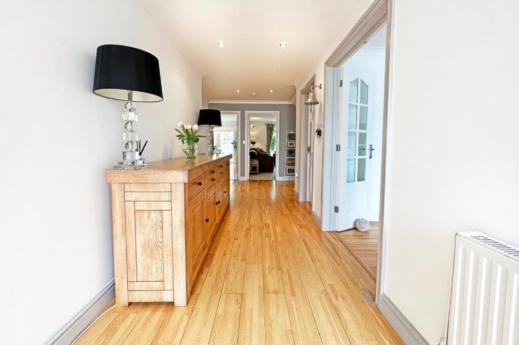 Bluebell House Home In Country Village. Nec/Stratford/Birmingham โซลิฮัล ภายนอก รูปภาพ